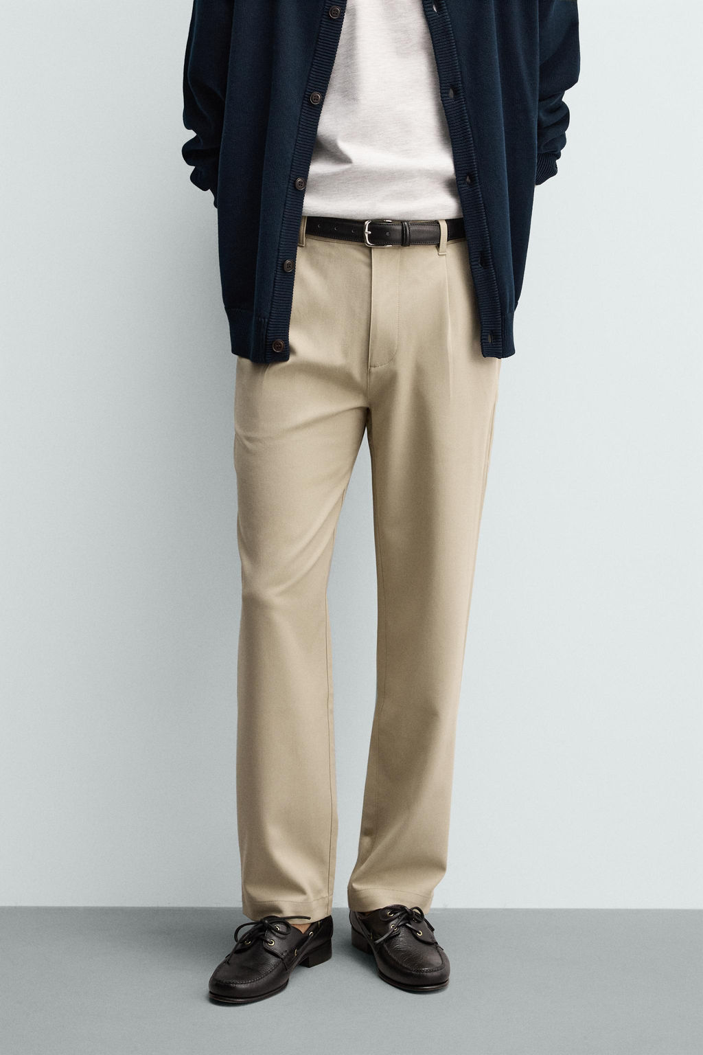 PANTAL?N STRAIGHT FIT CONFORT / Beige