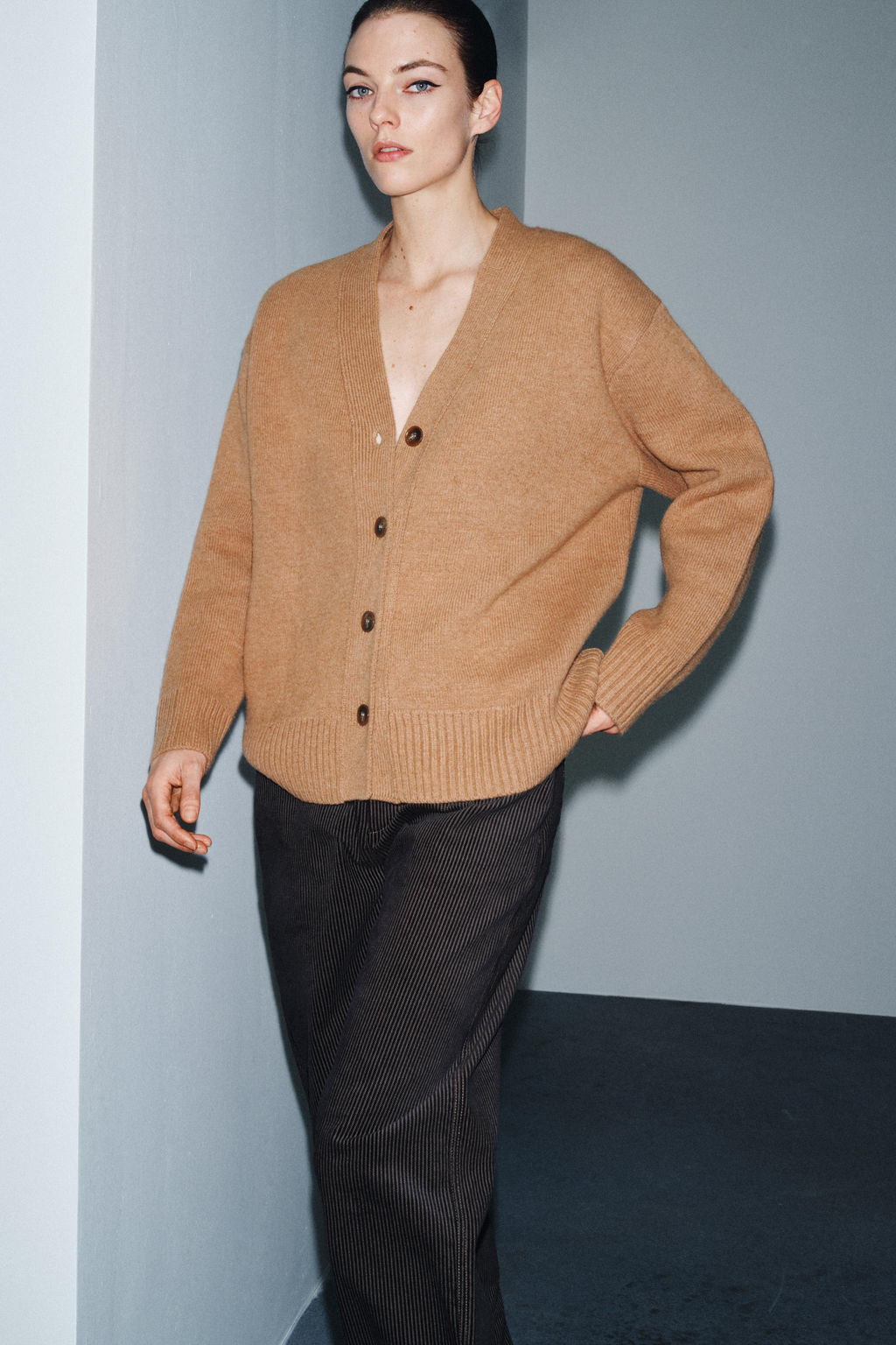 OVERSIZE 95% WOOL CARDIGAN