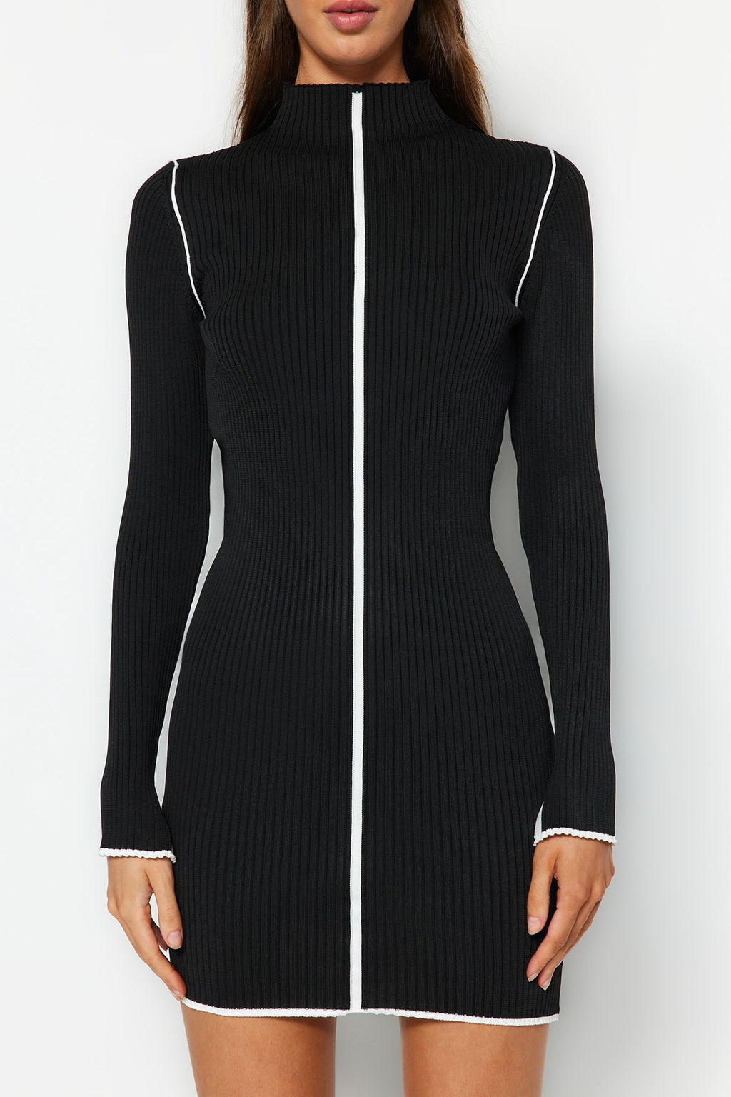 Siyah Mini Renk Bloklu Vucuda Oturan Triko Elbise TWOAW24EL00041