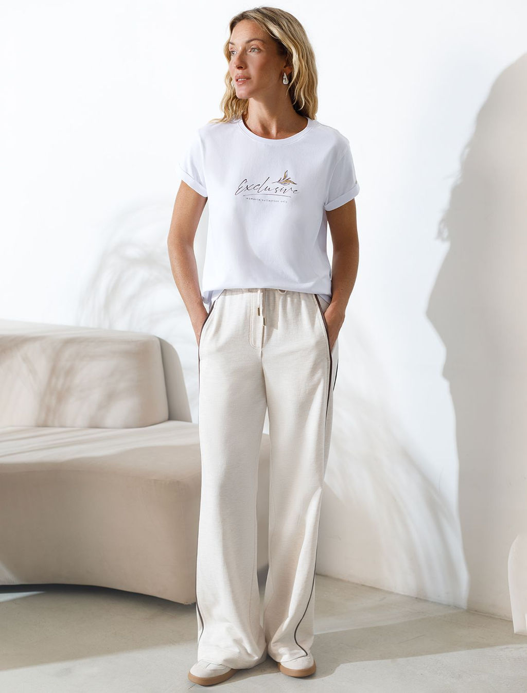 Свободная футболка с принтом из премиального хлопка с эластаном