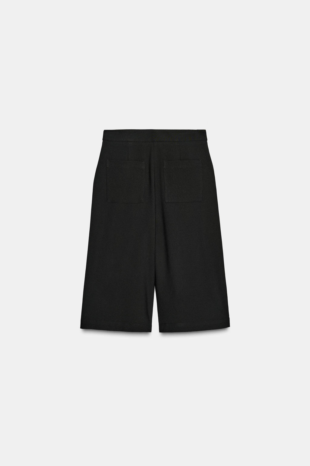 PLEATED LONG BERMUDA SHORTS