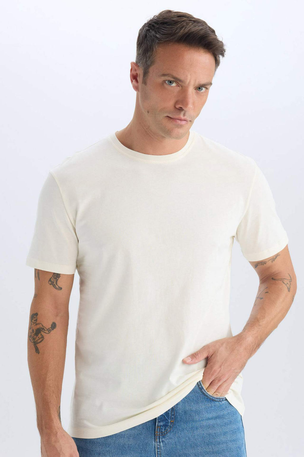 New Regular Fit Bisiklet Yaka Basic Duz K?sa Kollu Tisort - Defacto фото 17