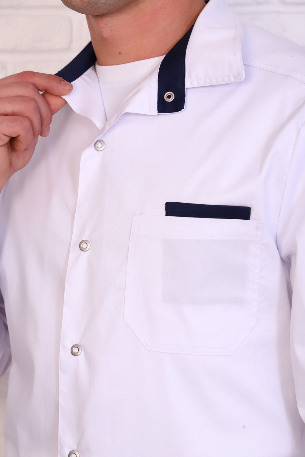 Халат мужской 236 CVC. Цвет: белый и темно-синий - Стильб фото 2