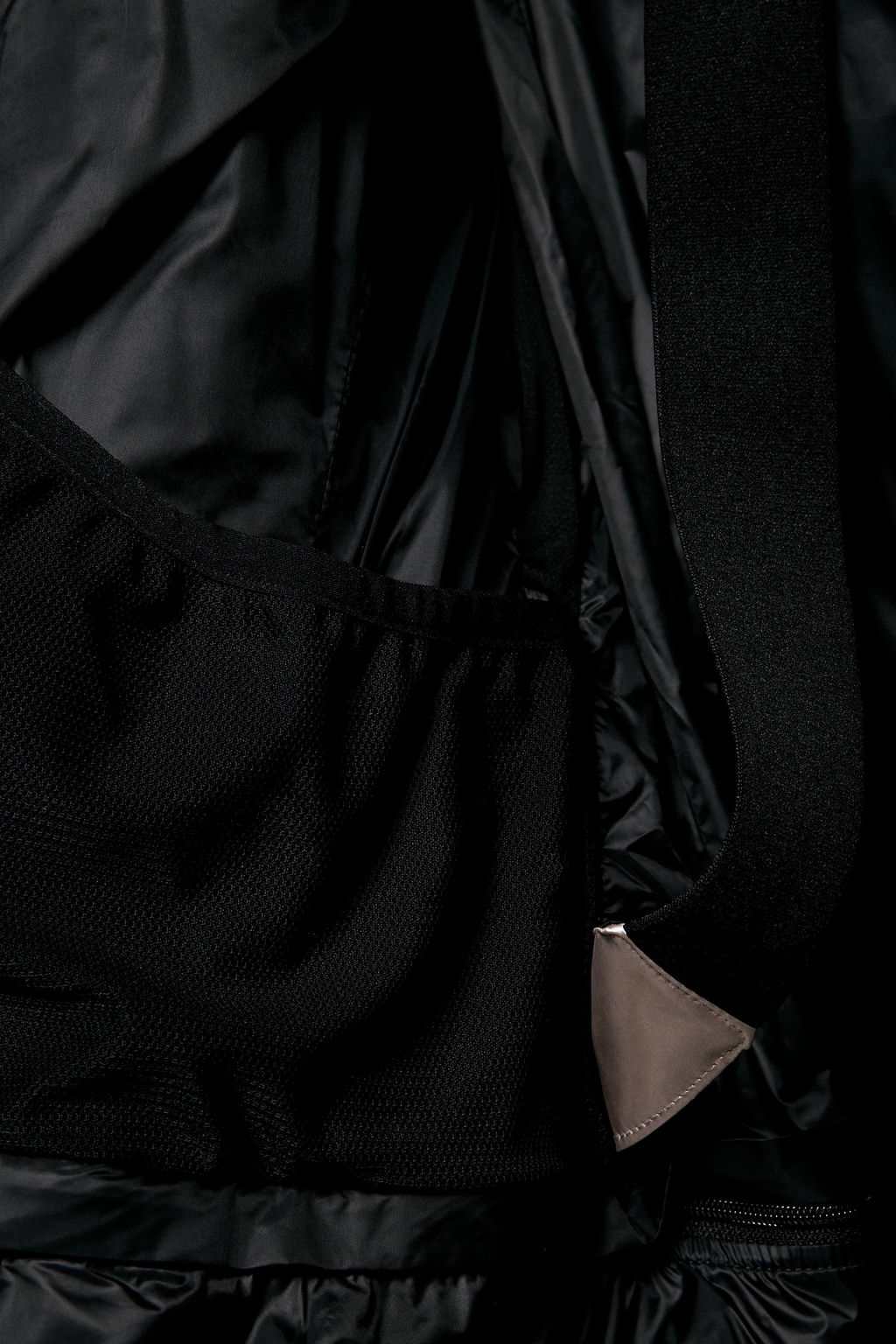 ANORAK ACOLCHADO 80% PLUM?N 20% PLUMA WATER RESISTANT WINDPROOF RECCO® TECHNOLOGY SKI COLLECTION / Cava - Zara фото 17