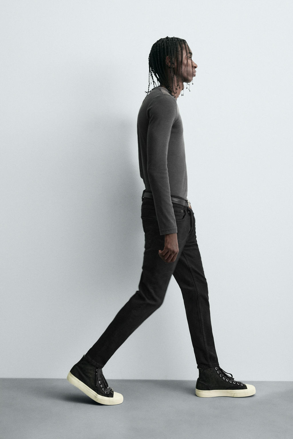 JEANS SKINNY CROPPED FIT / Negro - Zara фото 6