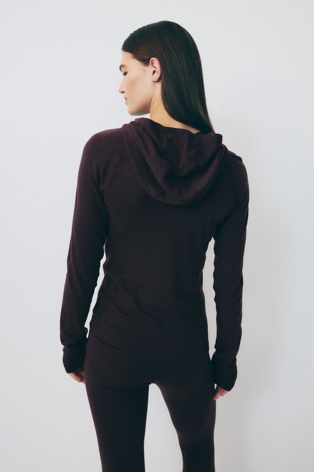 Top de deporte de lana con capucha - H&m фото 4