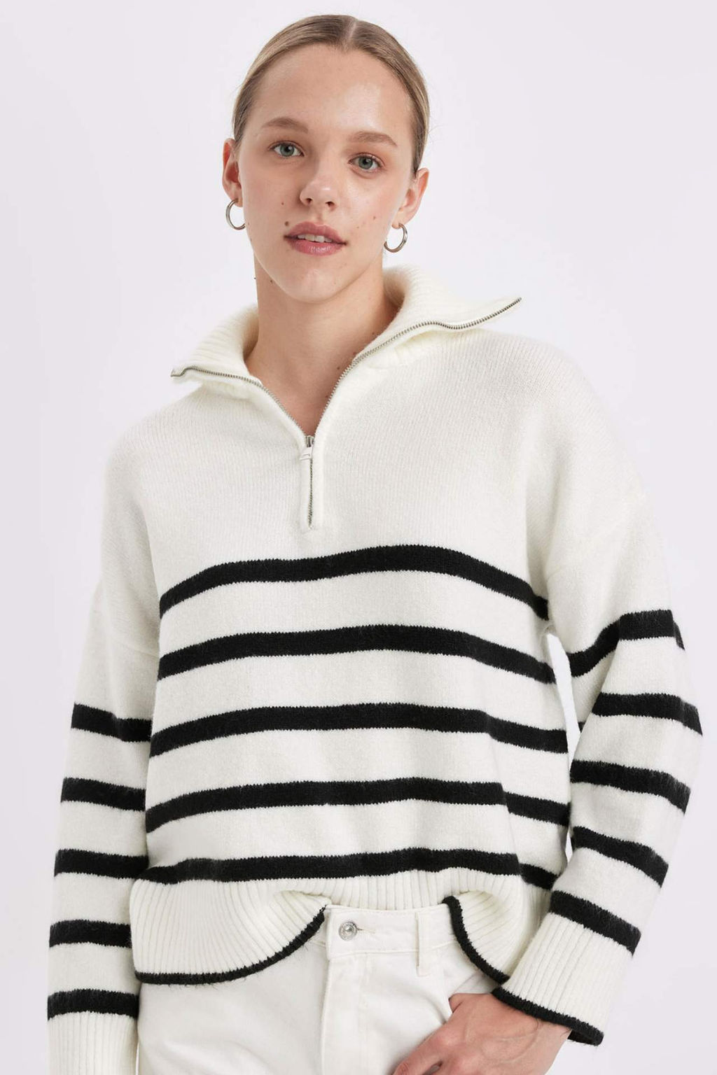 Oversize Genis Kal?p Cizgili Yar?m Fermuarl? Dik Yaka Triko Kazak - Defacto фото 2