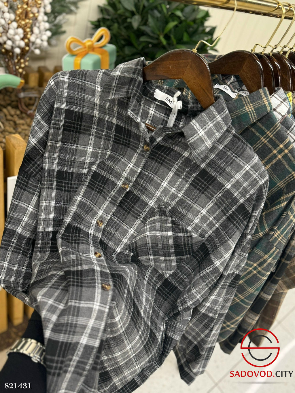 Рубашки женская в стиле оверсайз