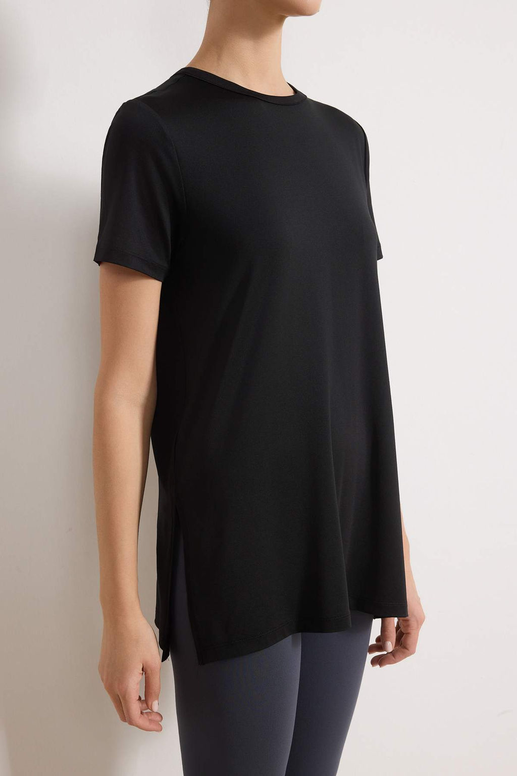 Siyah Micro Kumas Y?rtmac Detayl? Orme Spor T-Shirt THMSS26TS00002