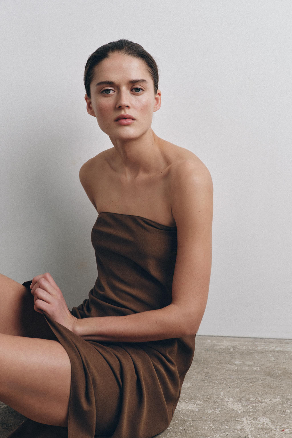 VESTIDO FORRO BANDEAU / Marr?n - Zara фото 3