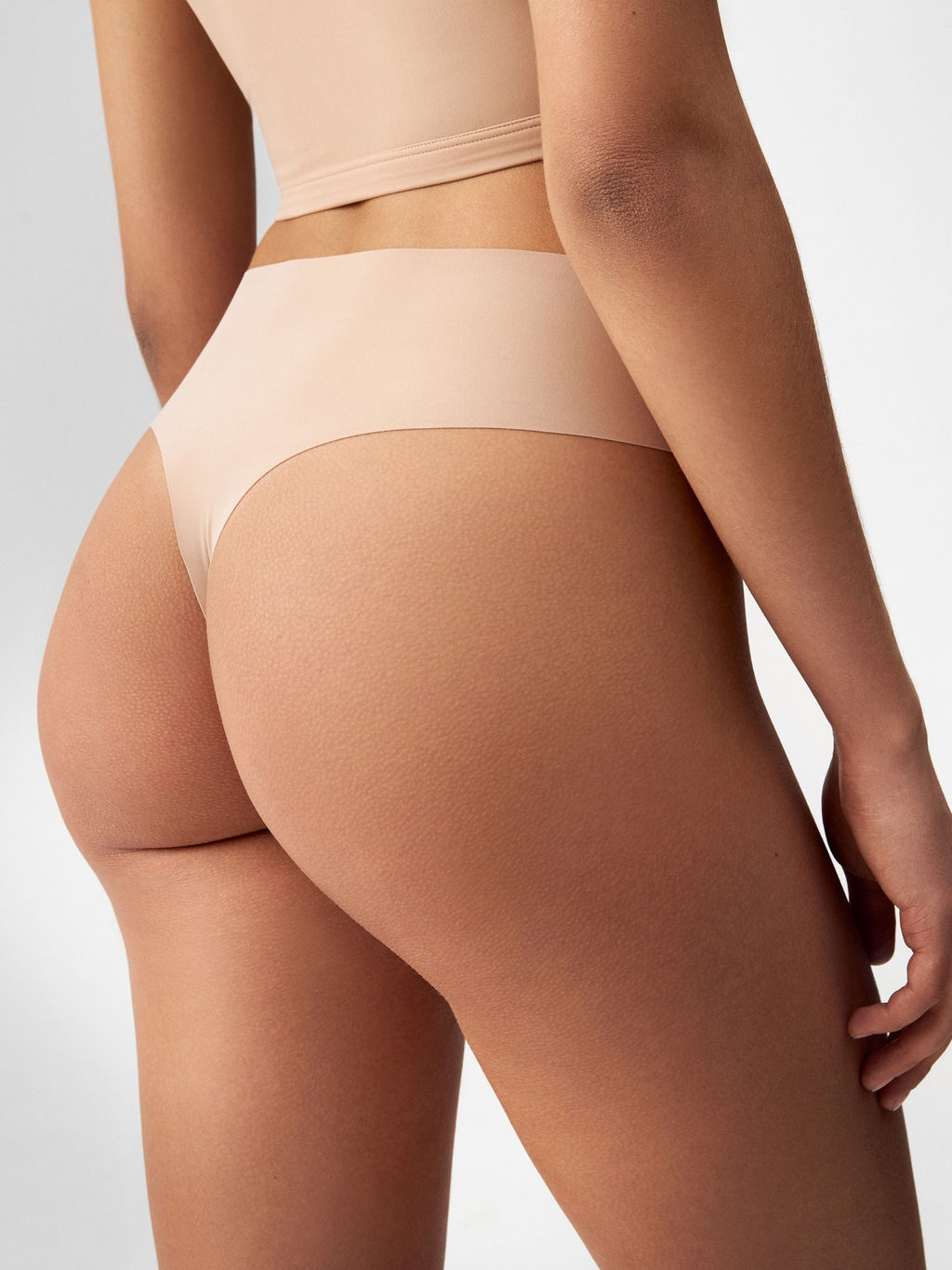 Трусы стринги с высокой талией жен. Margie черный - Concept club фото 3