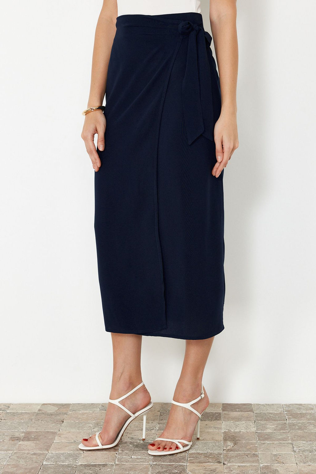 TRENDYOLMILLA Yag Yesili Baglamal? Kruvaze Kapama Viskon Kumasl? Maxi Boy Dokuma Etek TWOSS24ET00006 фото 27