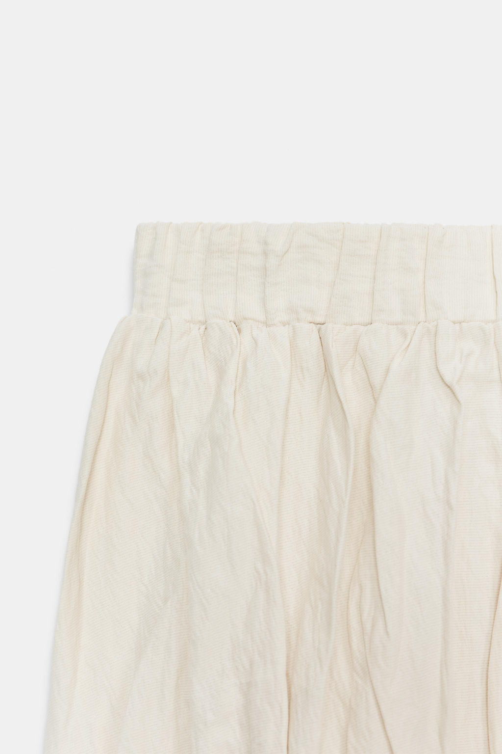 FALDA MIDI PUNTO EFECTO ARRUGADO / Crema - Zara фото 7
