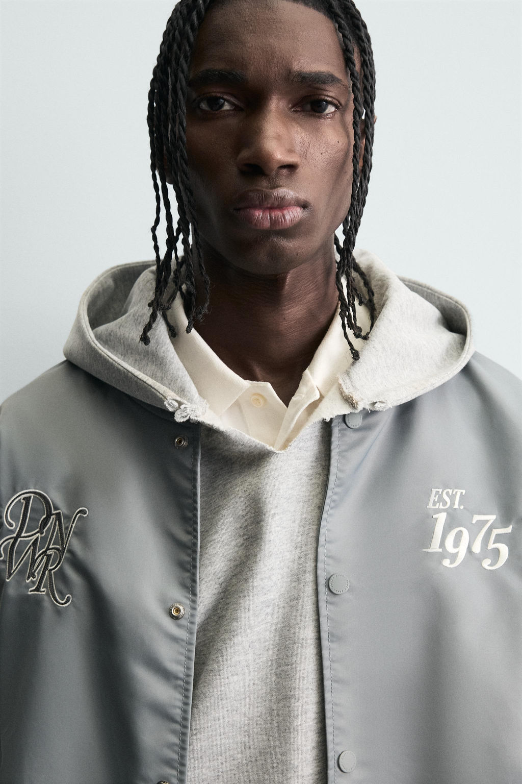 CONTRAST EMBROIDERED BOMBER JACKET - Zara фото 3