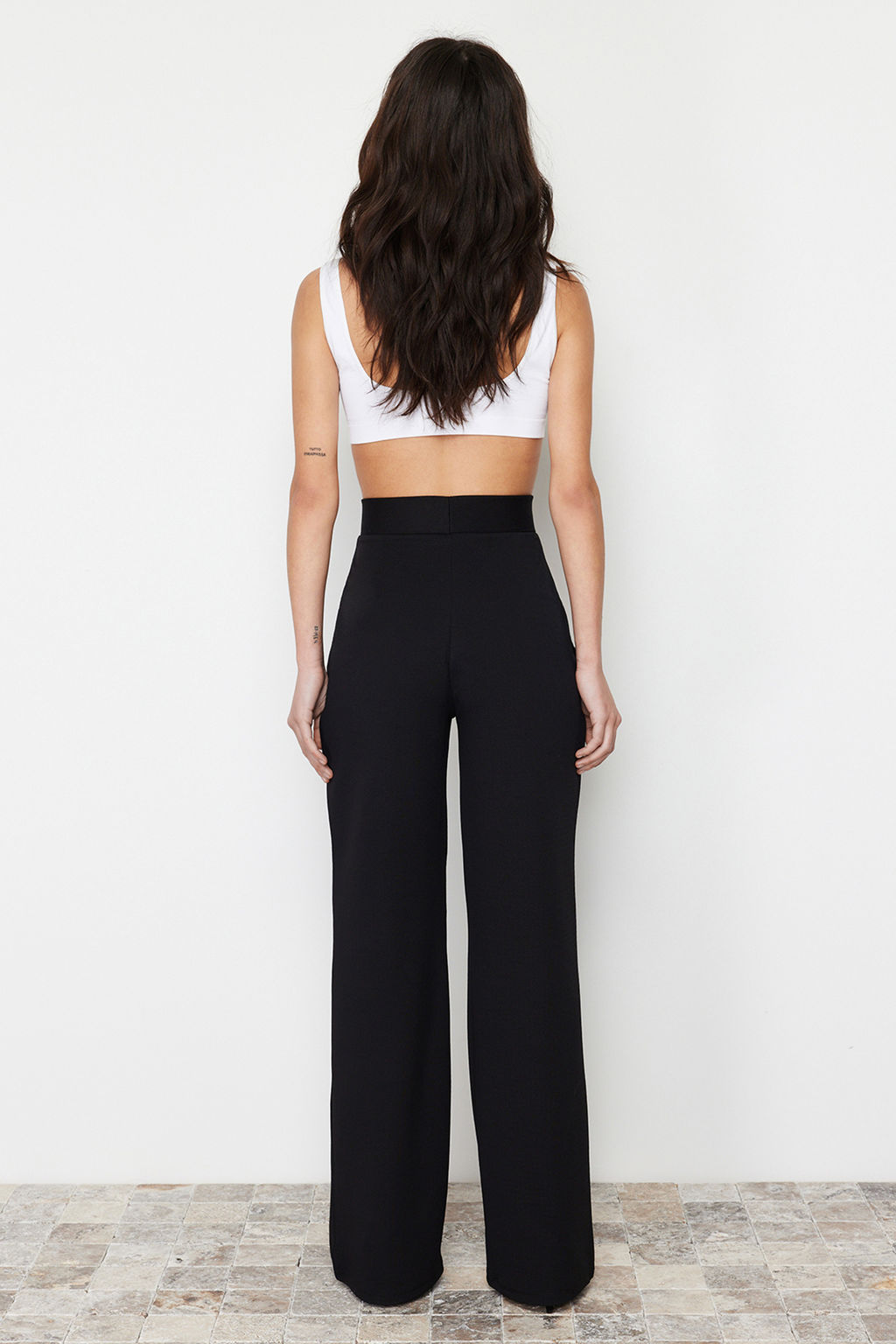 TRENDYOLMILLA Siyah Pileli Wide Leg/Rahat Kesim Orme Palazzo Pantolon TWOSS24PL00038 фото 10