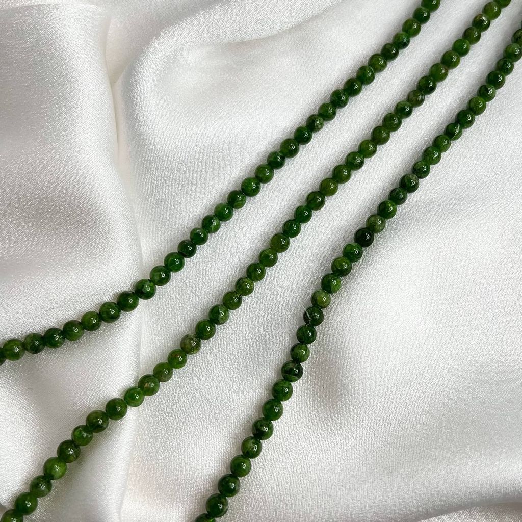 Бусины для украшений из Хромдиопсида