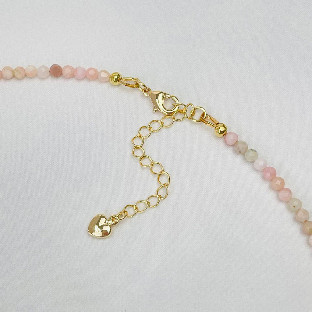 Колье из розового Опала