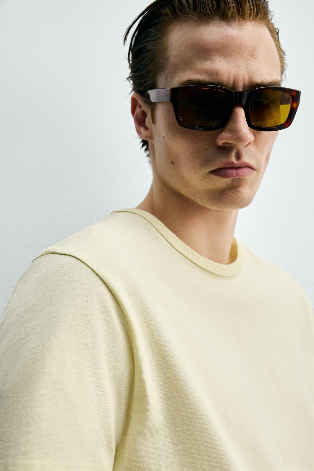 CAMISETA REGULAR FIT / Amarillo claro - Zara фото 5