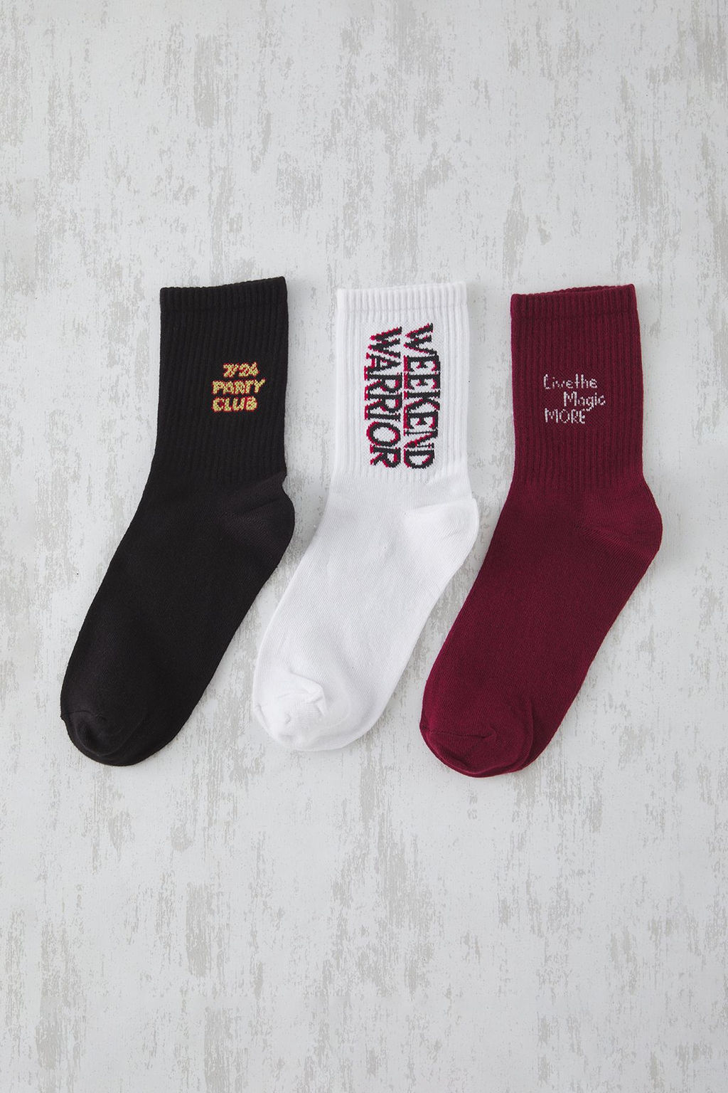 TRENDYOL MAN Bordo-Siyah-Beyaz Unisex 3lu Paket Kolej/Tenis/Orta Boy Pamuklu Corap TMNSS25CO00001