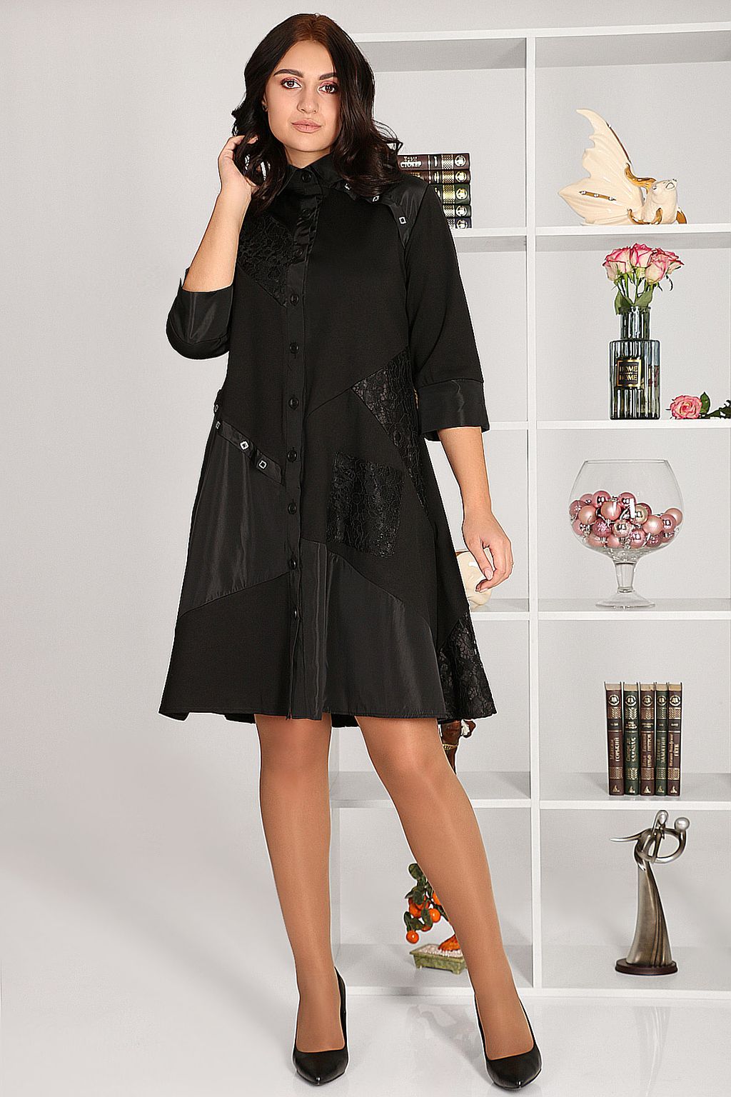 Платье-рубашка черное с гипюром свободное