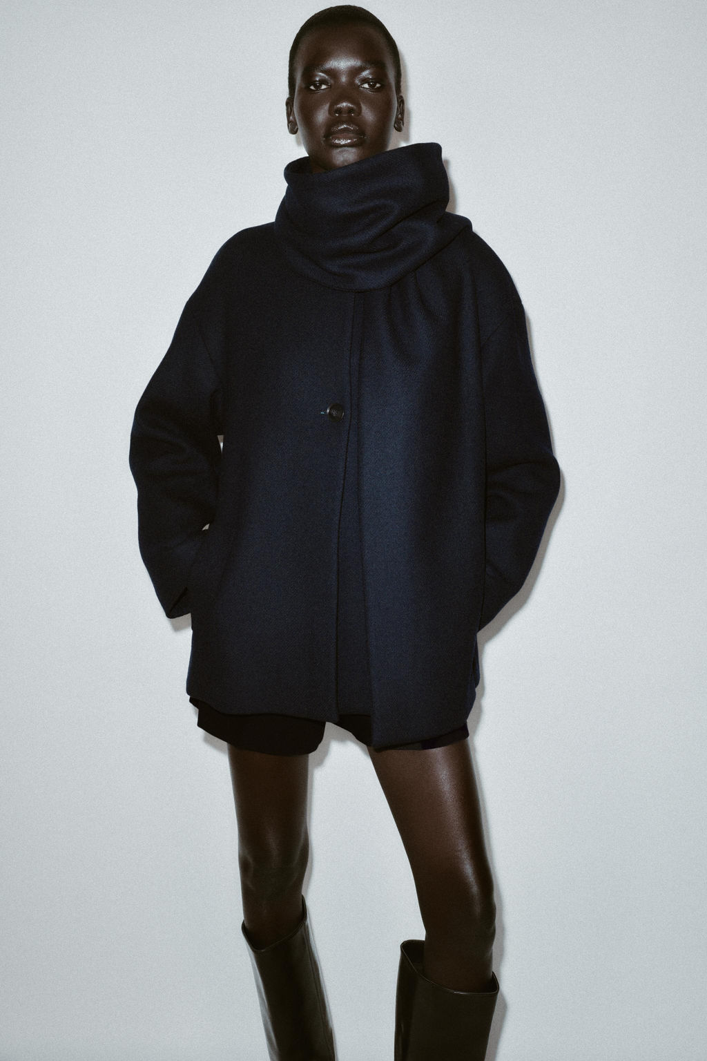 SHORT WOOL COAT WITH SCARF - Zara фото 2