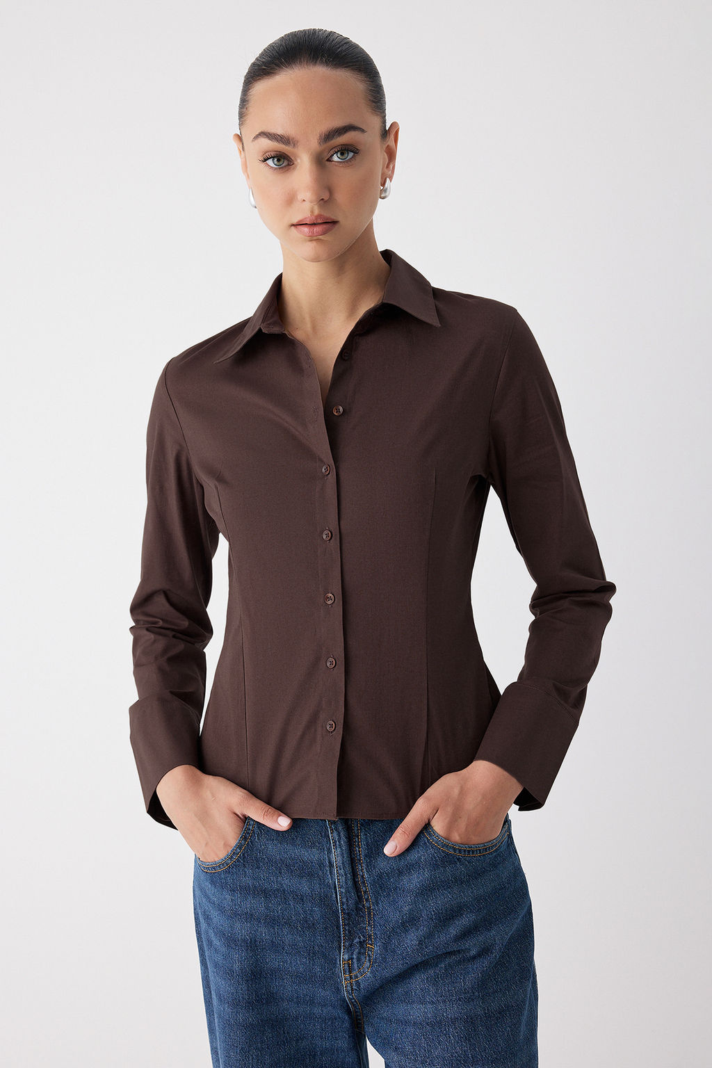 Beyaz Bele Oturan Fitted Dokuma Gomlek TWOAW26GO00022 - Trendyolmilla фото 14