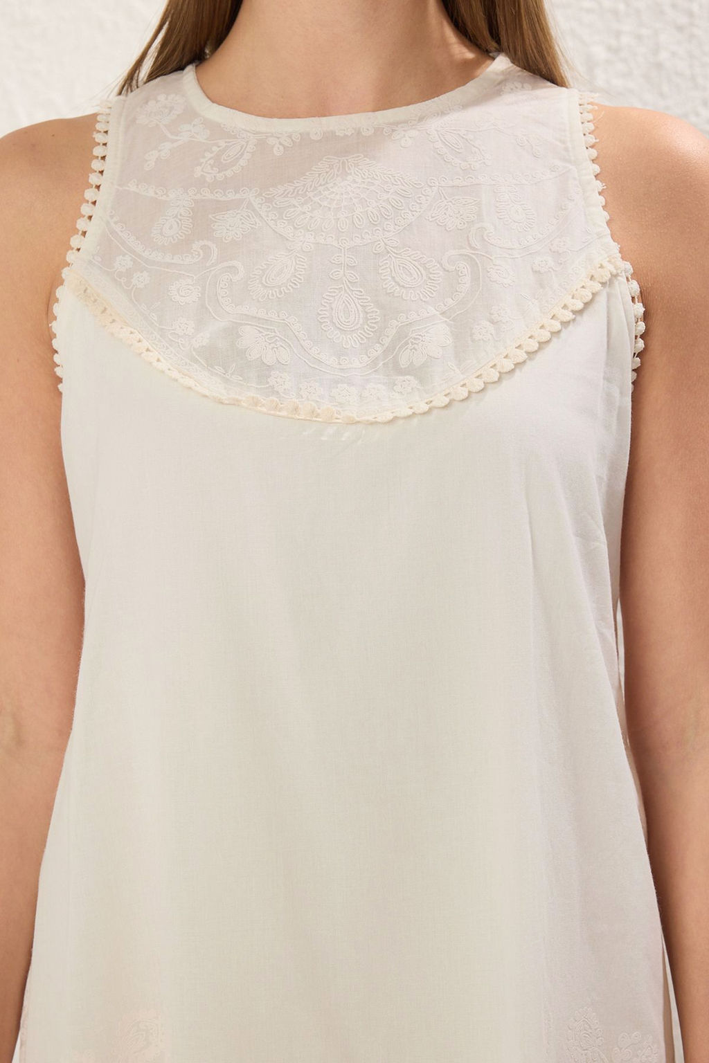 Trendyolmilla Ekru A Kesim Cicekli Nak?s Detayl? Mini Dokuma Elbise TWOSS25EL00432 фото 3