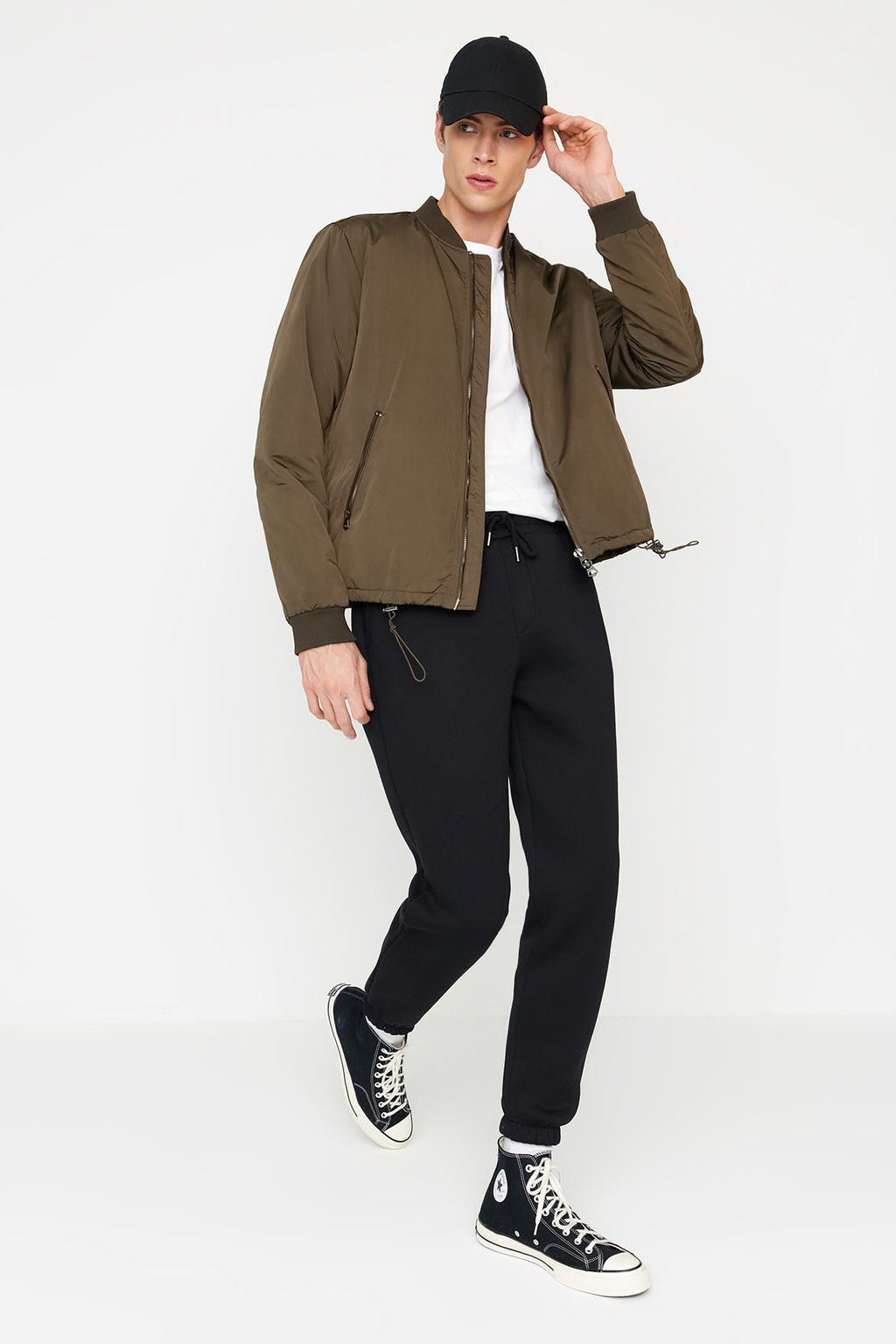 Siyah Un?sex Regular/Normal Kesim Pacas? Lastikli Ici Polar/S?cak Tutan Esofman Alt? TMNAW22EA0346