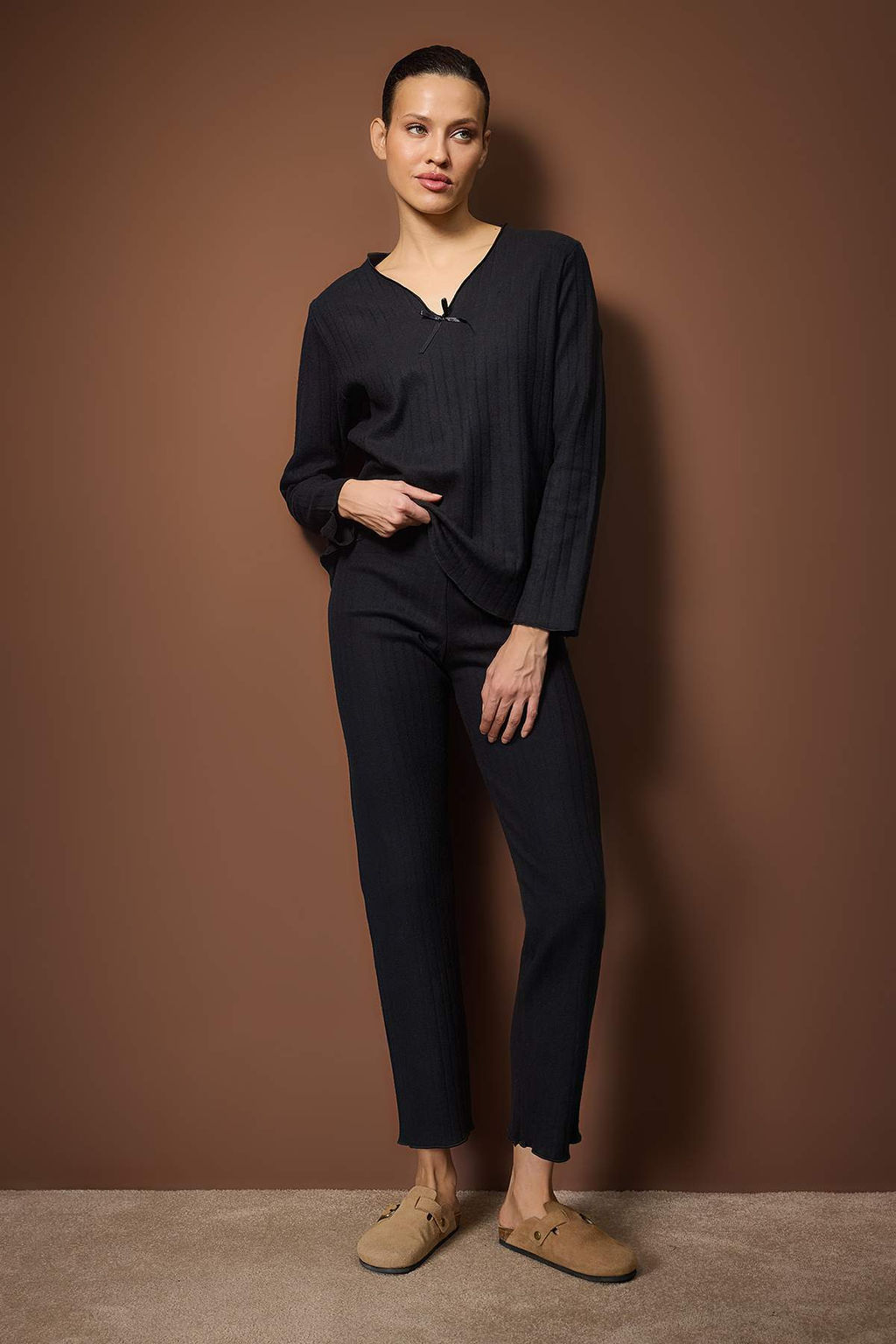 Gul Kurusu Baby Overlok Detayl? Fitilli Orme Pijama Tak?m? THMAW26PT00214 - Trendyolmilla фото 4