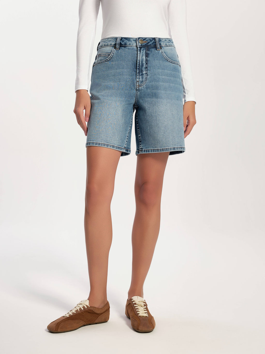 CONTE CON-753 Джинсовые шорты из мягкого денима с высоким содержанием хлопка light blue