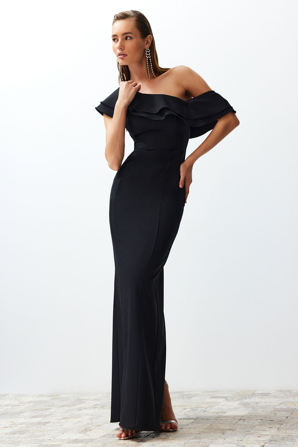 Siyah Vucudu Saran Volanl? Dokuma S?k Abiye UzunElbise TPRSS24AE00066 - Trendyolmilla фото 2