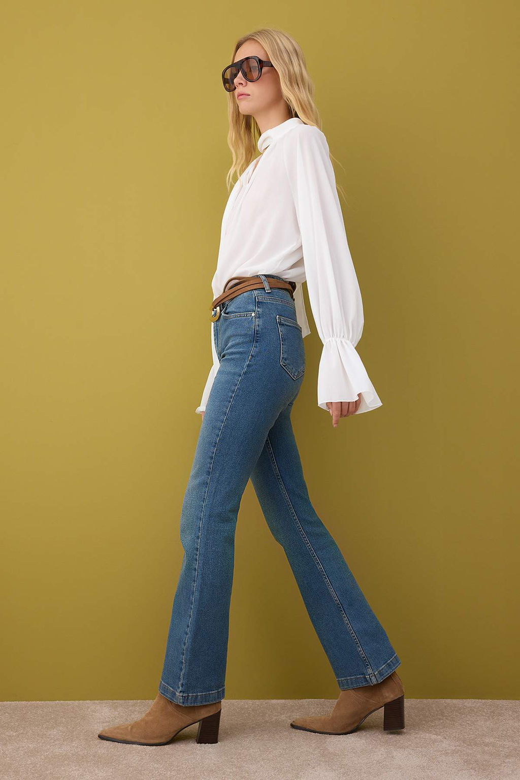 Antrasit Yuksek Bel Ispanyol Paca Flare Jeans TWOAW26JE00050 - Trendyolmilla фото 2
