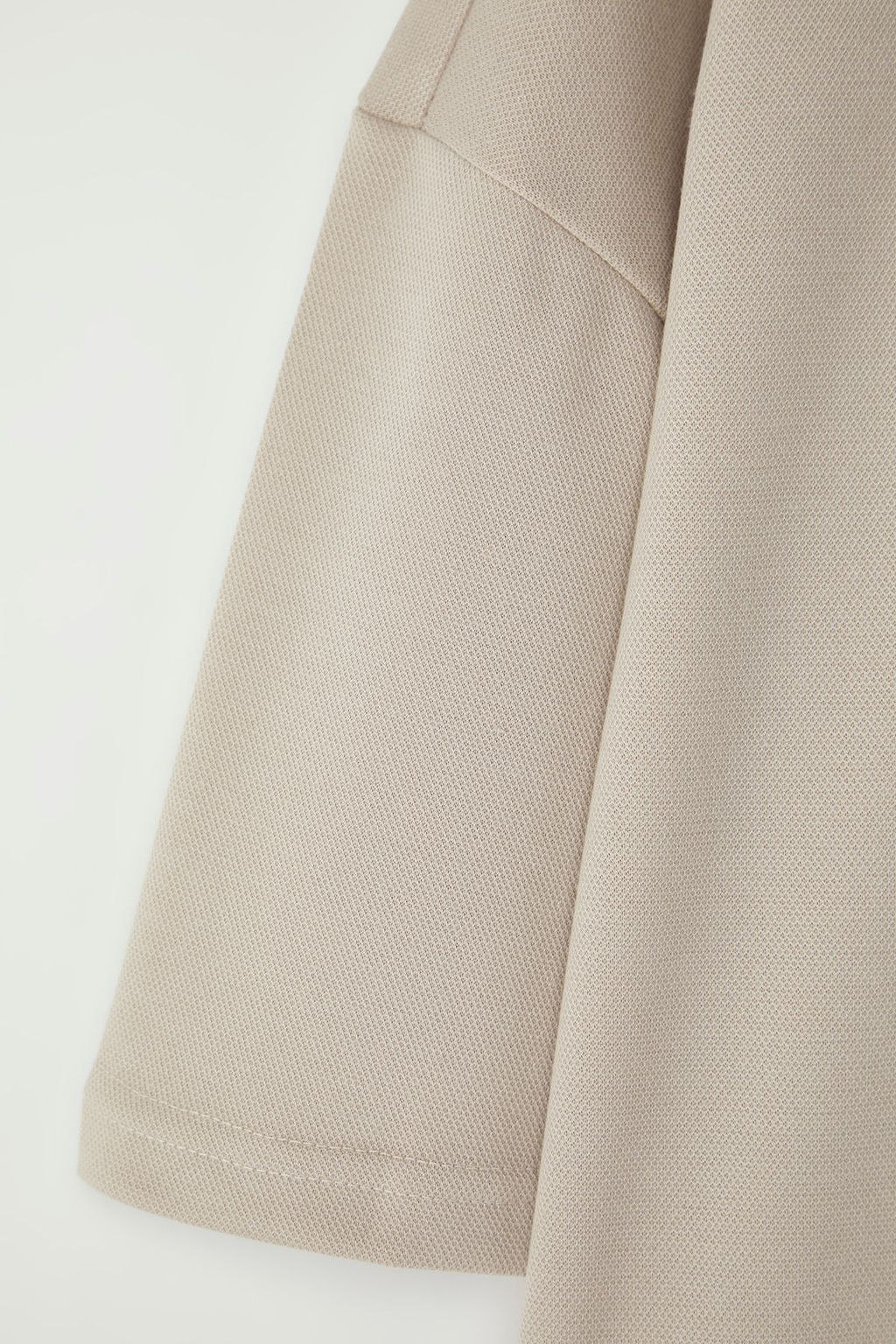 Buyuk Beden Tas Oversize/Genis Kesim Triko Bantl? Dokulu Pike T-Shirt TMNSS25BF00021