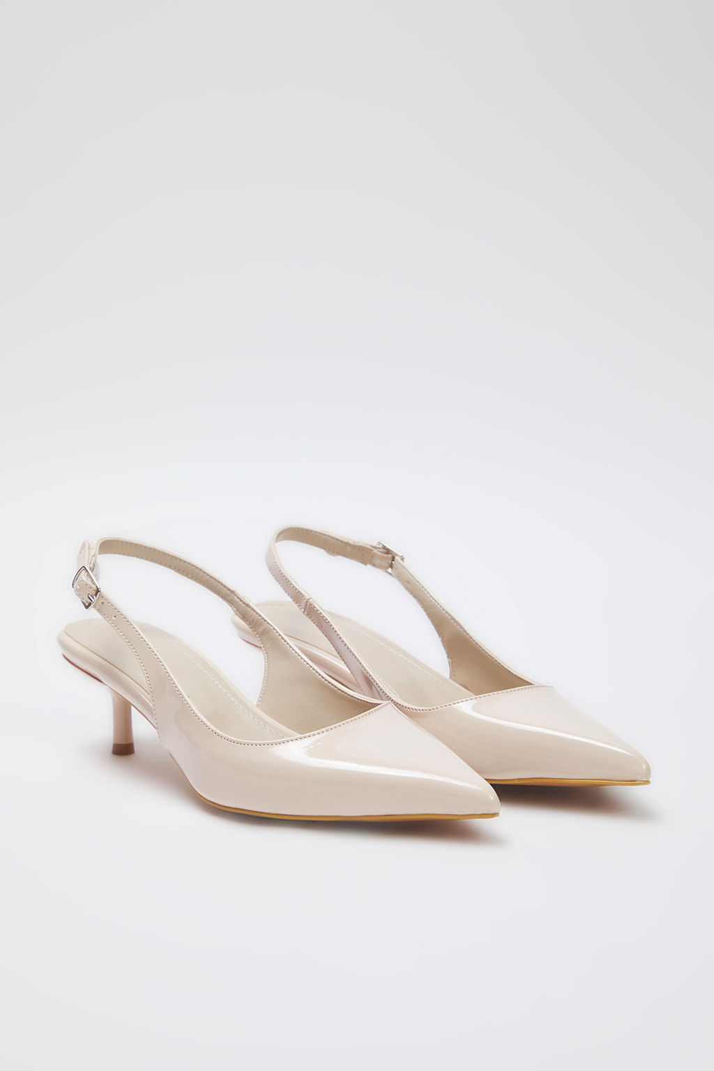 Bej Rugan Sivri Burun Kad?n 4 cm Kitten Topuklu Ayakkab? TAKSS25TO00005