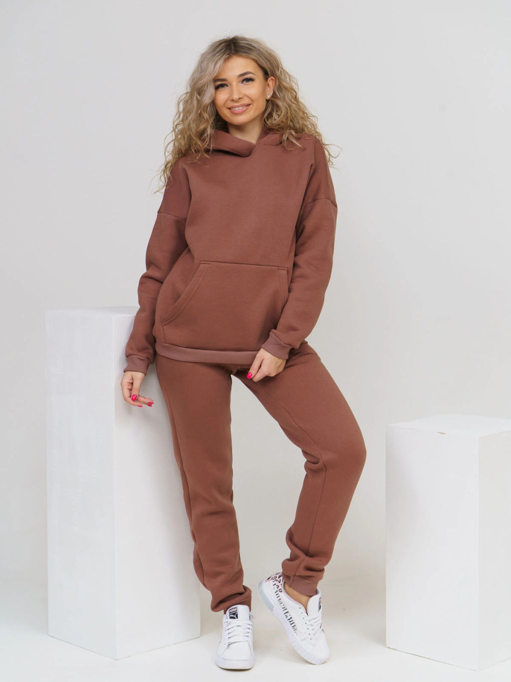 Костюм женский, цвет коричневый