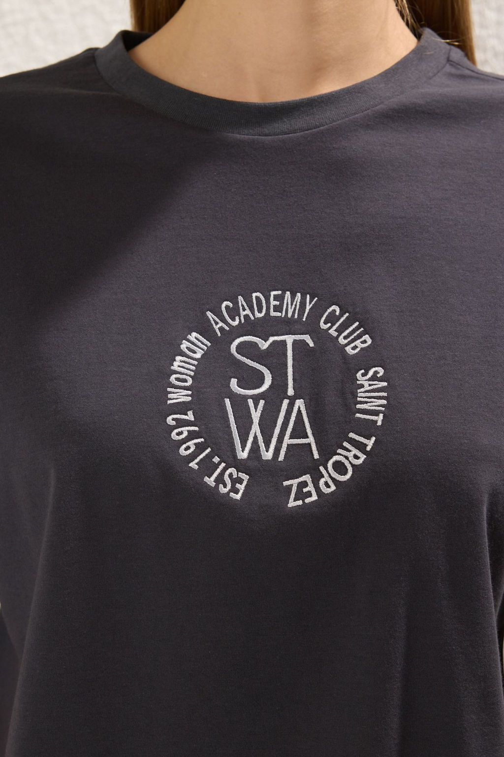 TRENDYOLMILLA Lacivert %100 Pamuk Nak?sl? Relaxed/Rahat Kal?p Crop Bisiklet Yaka Orme T-Shirt TWOSS23TS00229 фото 3