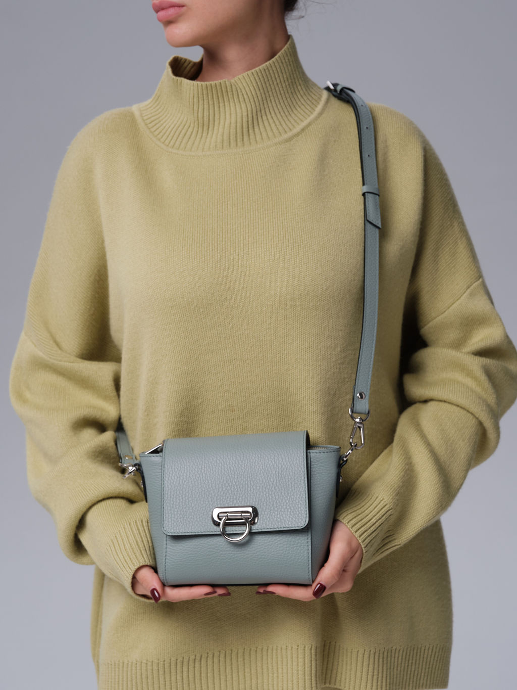 Сумка кожаная кросс-боди Azaro 3520 серо-зеленый