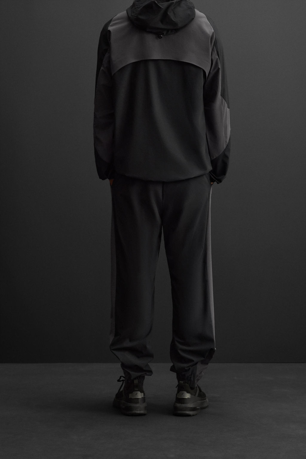 COLOUR BLOCK TECHNICAL TROUSERS - Zara фото 3