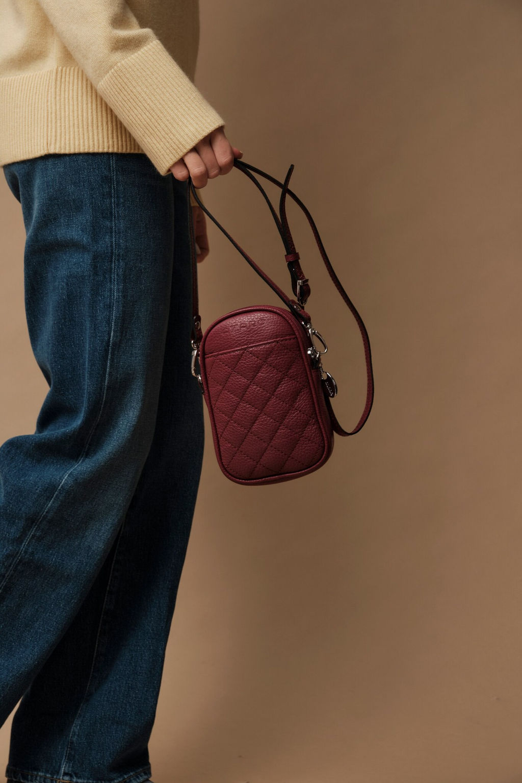 Сумка кожаная Azaro 30832 вишневое каберне