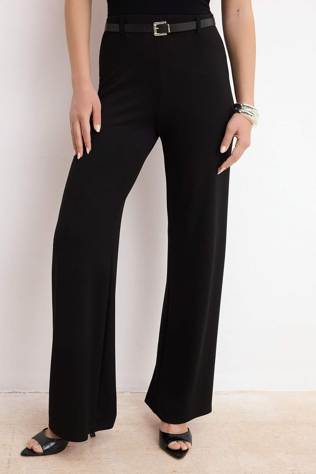 Siyah Wide Leg/Genis Paca Kemerli Normal Bel Uzun Soft Touch Orme Pantolon TWOSS26PL00149 - Trendyolmilla фото 3