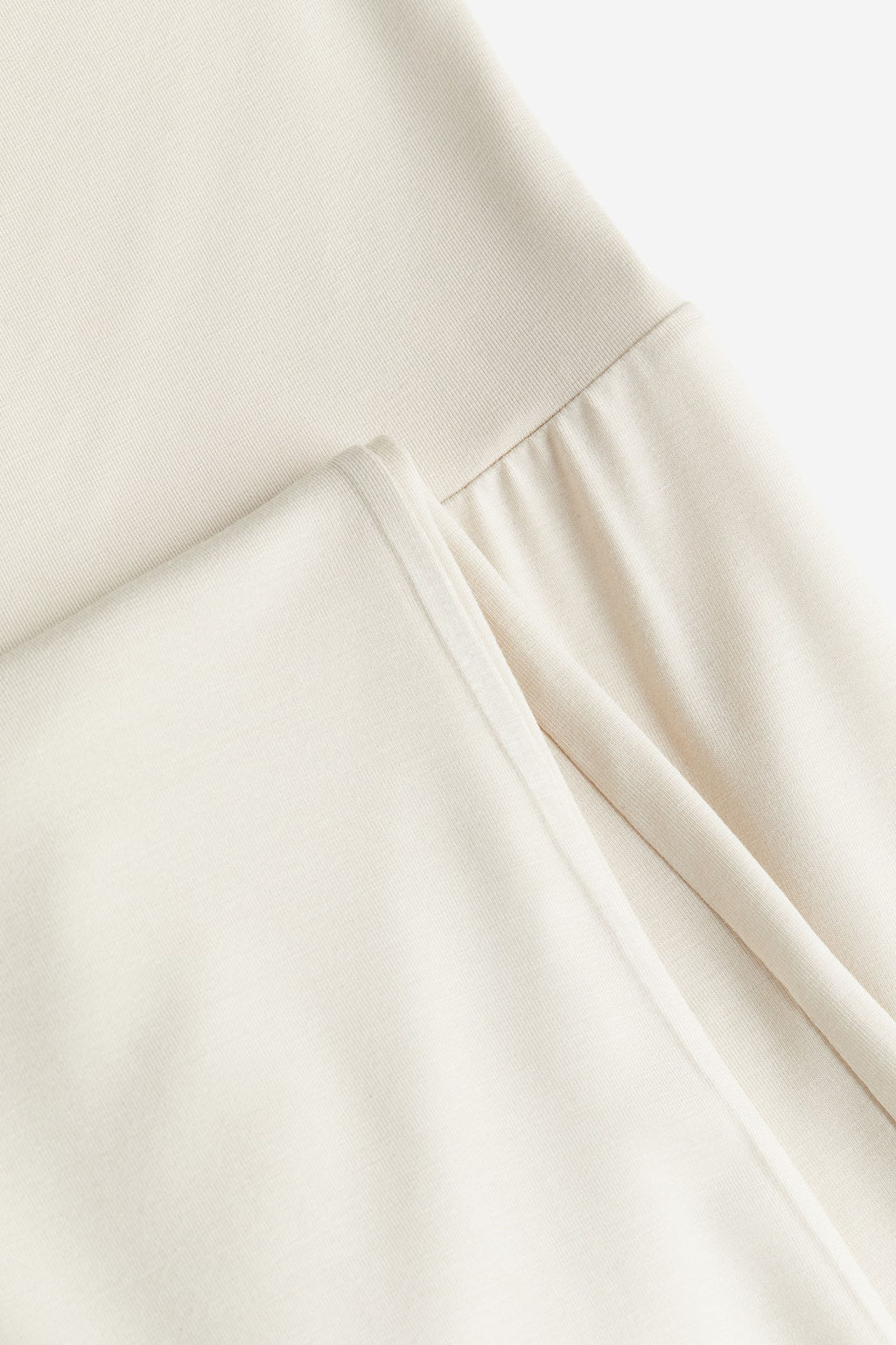 Pantalon acampanado de punto