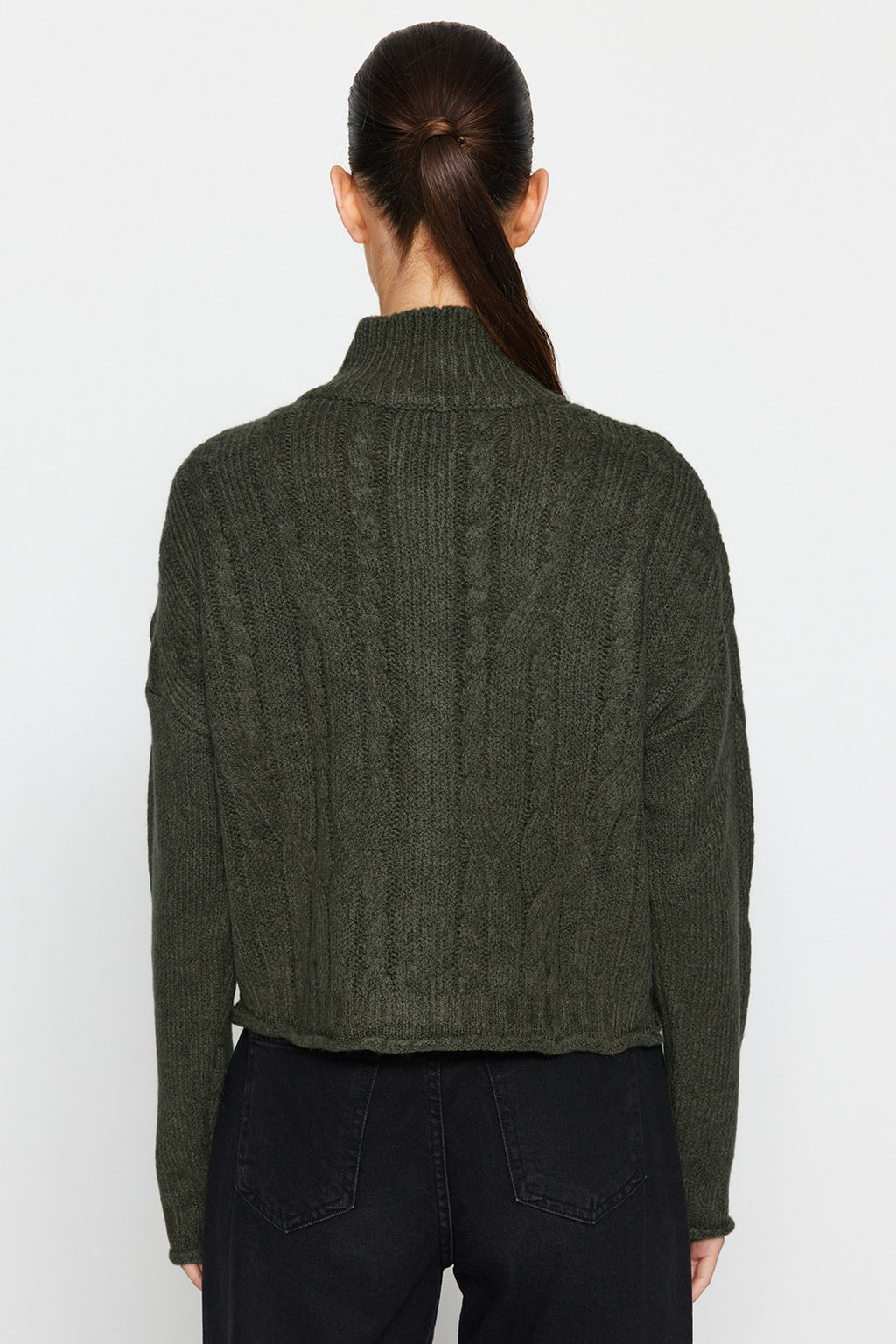 Haki Crop Yumusak Dokulu Fermuarl? Sac Orgulu Triko H?rka TWOAW24HI00202