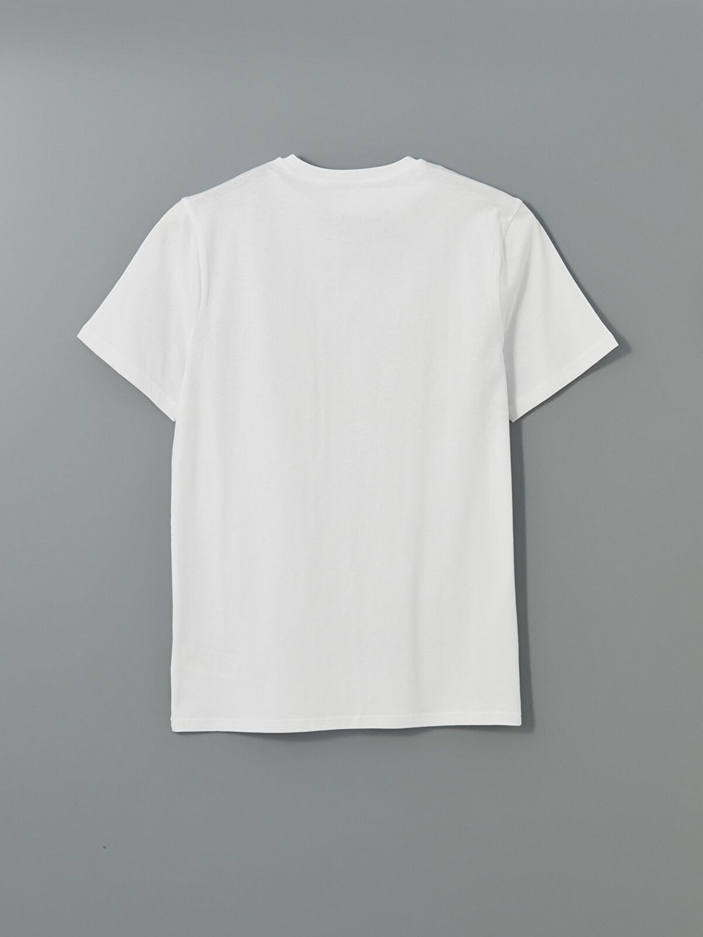 LC Waikiki Beyaz Bisiklet Yaka Bask_l_ Penye Erkek Ti__rt