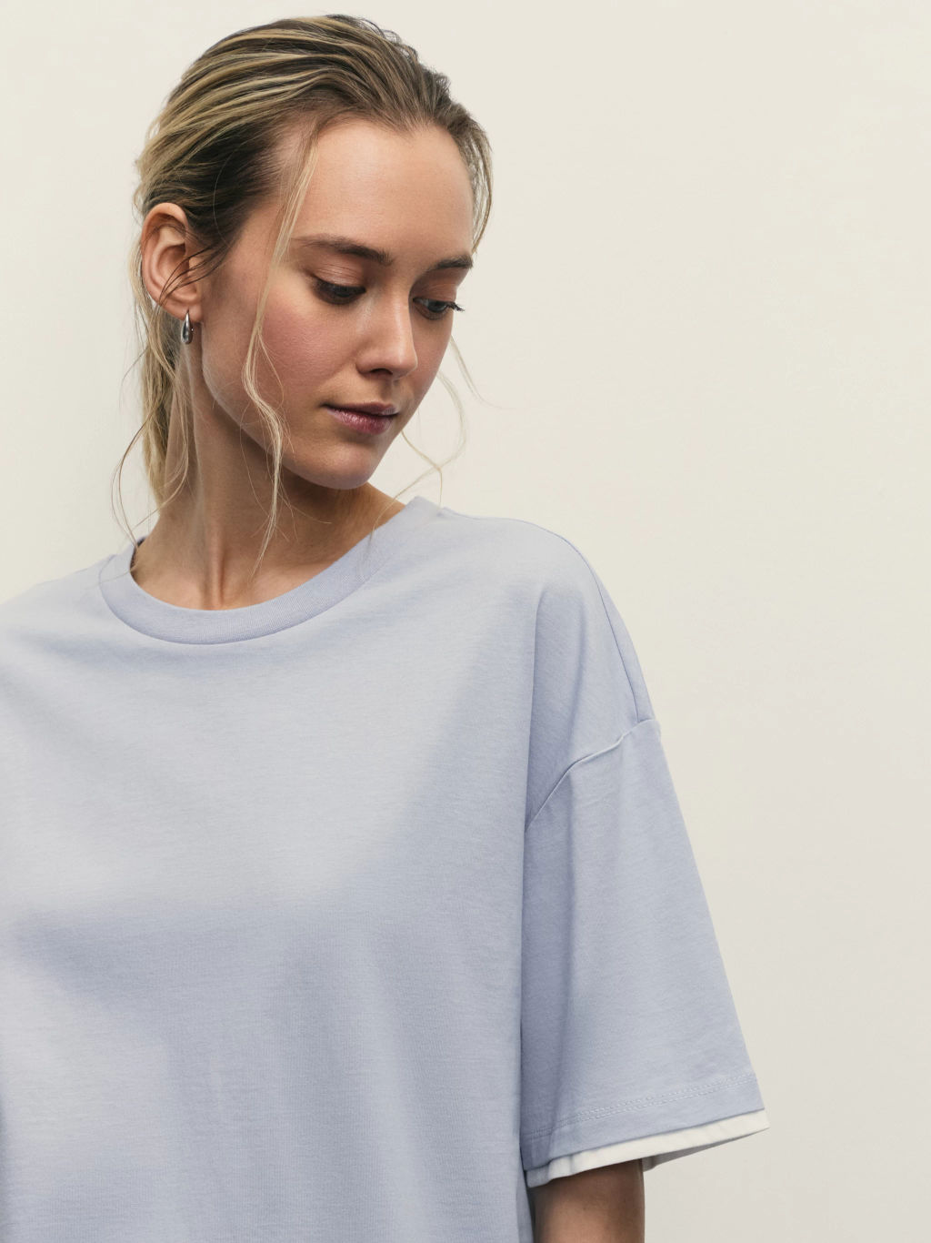 Футболка оверсайз с контрастными окантовками / Zarina  фото 6