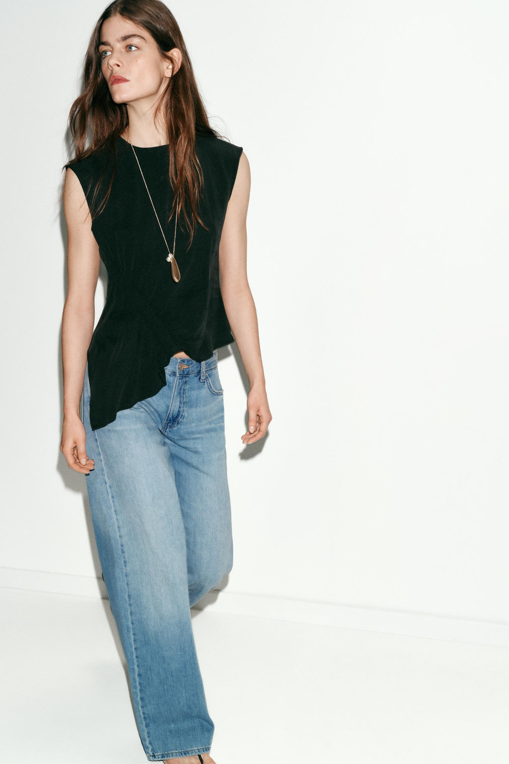 TOP SISA FRUNCES / Negro - Zara фото 3