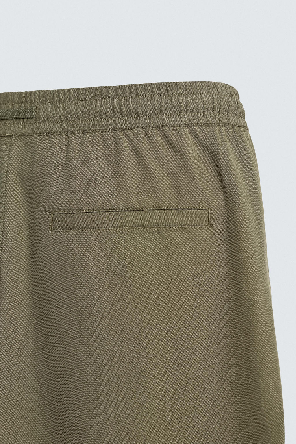 PANTAL?N FLUIDO RELAXED FIT / Oliva