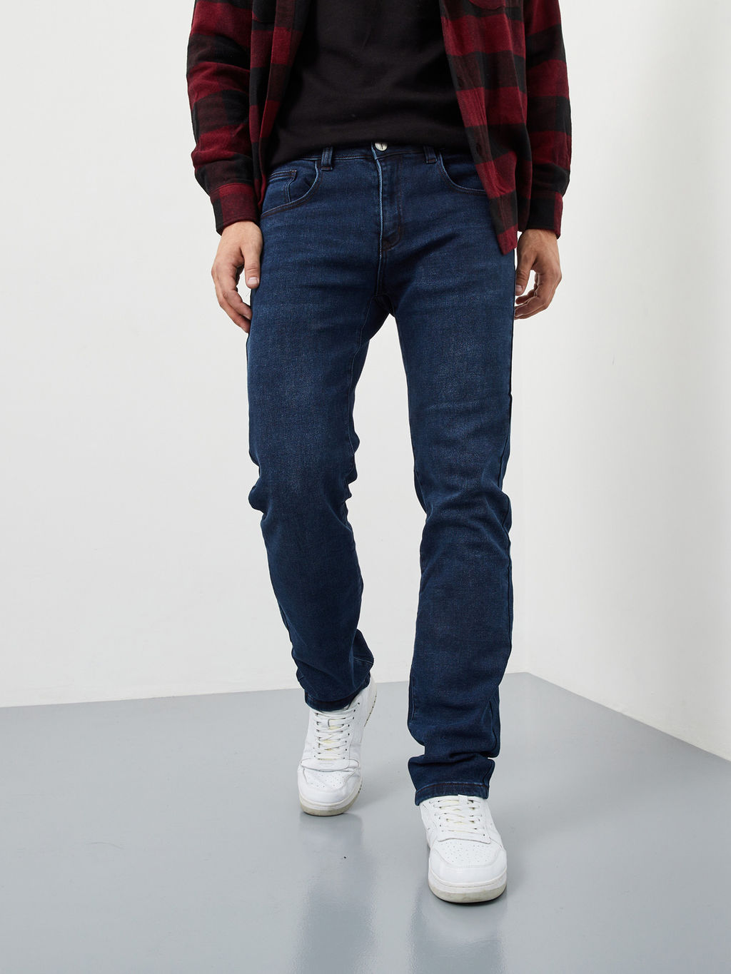 Утепленные мужские джинсы прямого кроя с начесом - Mossmore фото 4