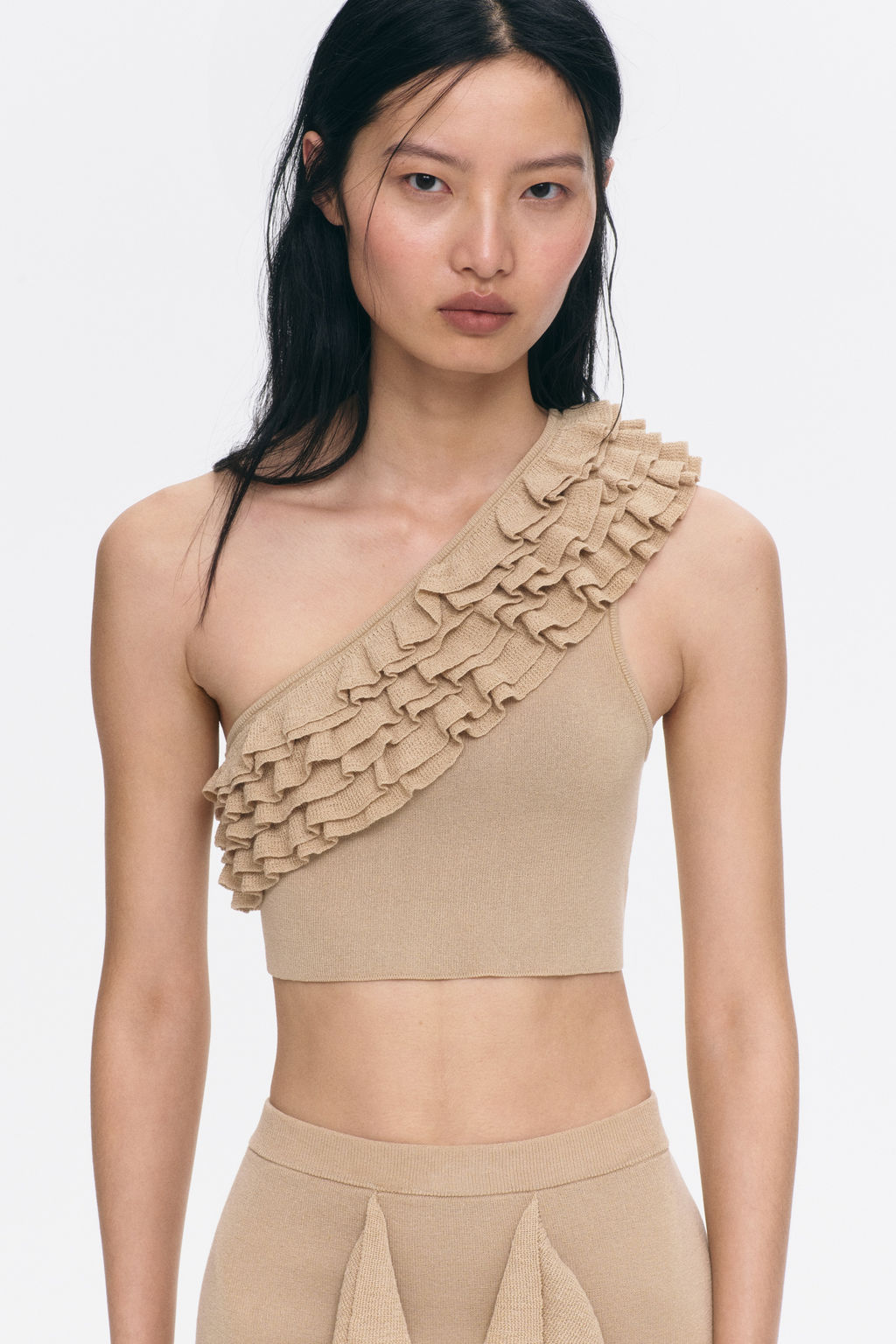 Crop top de un hombro con ribetes de volante - H&m фото 2