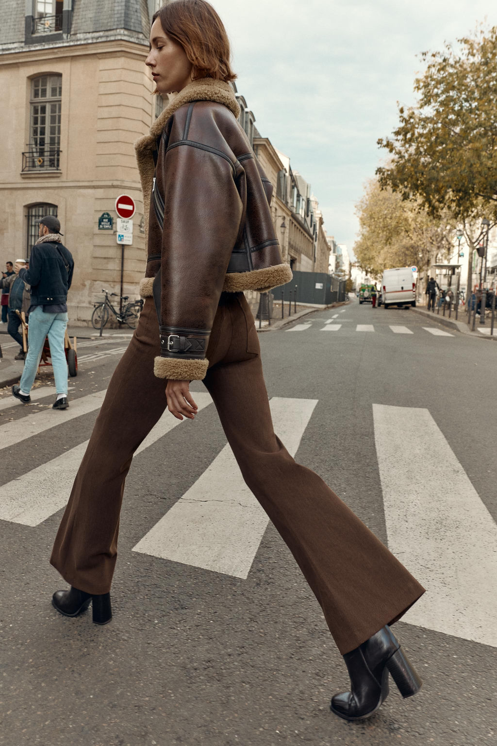 HIGH-WAIST FLARE TROUSERS - Zara фото 4