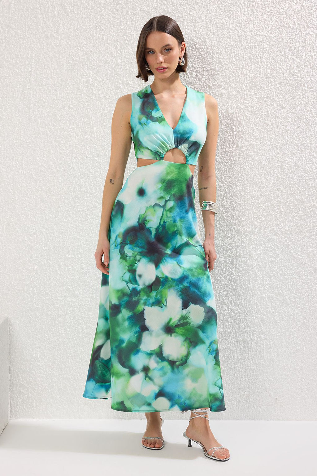 TRENDYOLMILLA Cok Renkli Cut Out/Pencere Detayl? Maxi Dokuma Elbise TWOSS21EL3578  фото 10